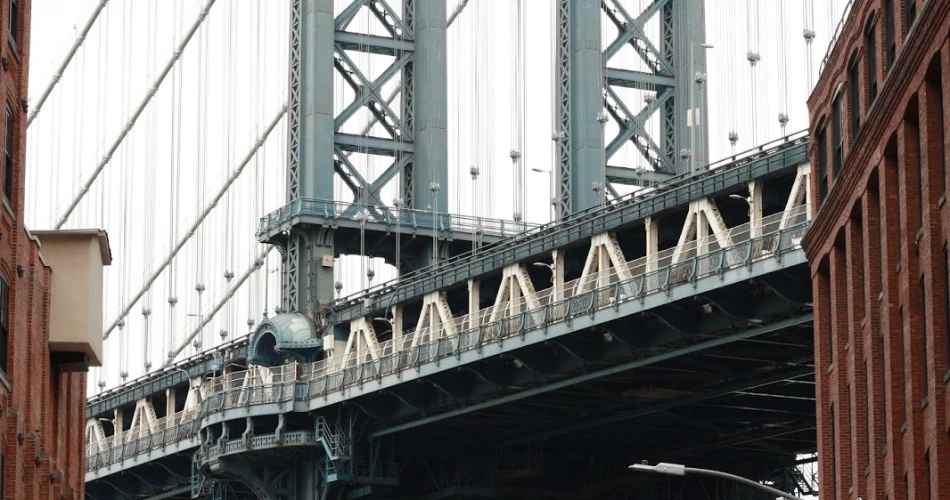 Where to Get the Best Photos on the Brooklyn Bridge?